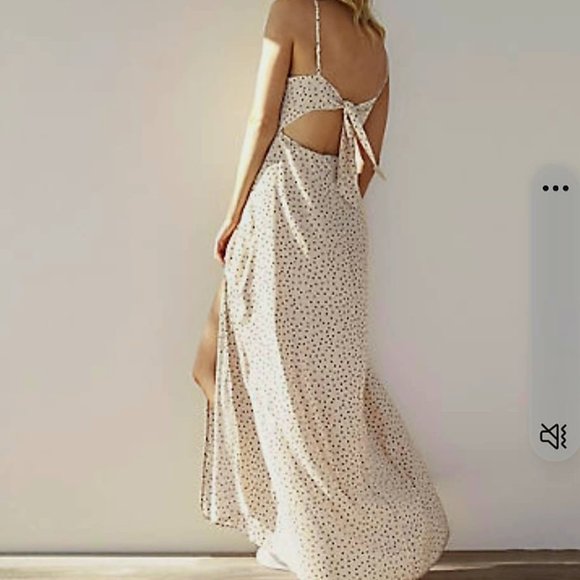 Express Dresses & Skirts - NWT ~Express X Karlie Kloss Women's Maxi Dress ~ Large ~Cream & Black Polka Dot